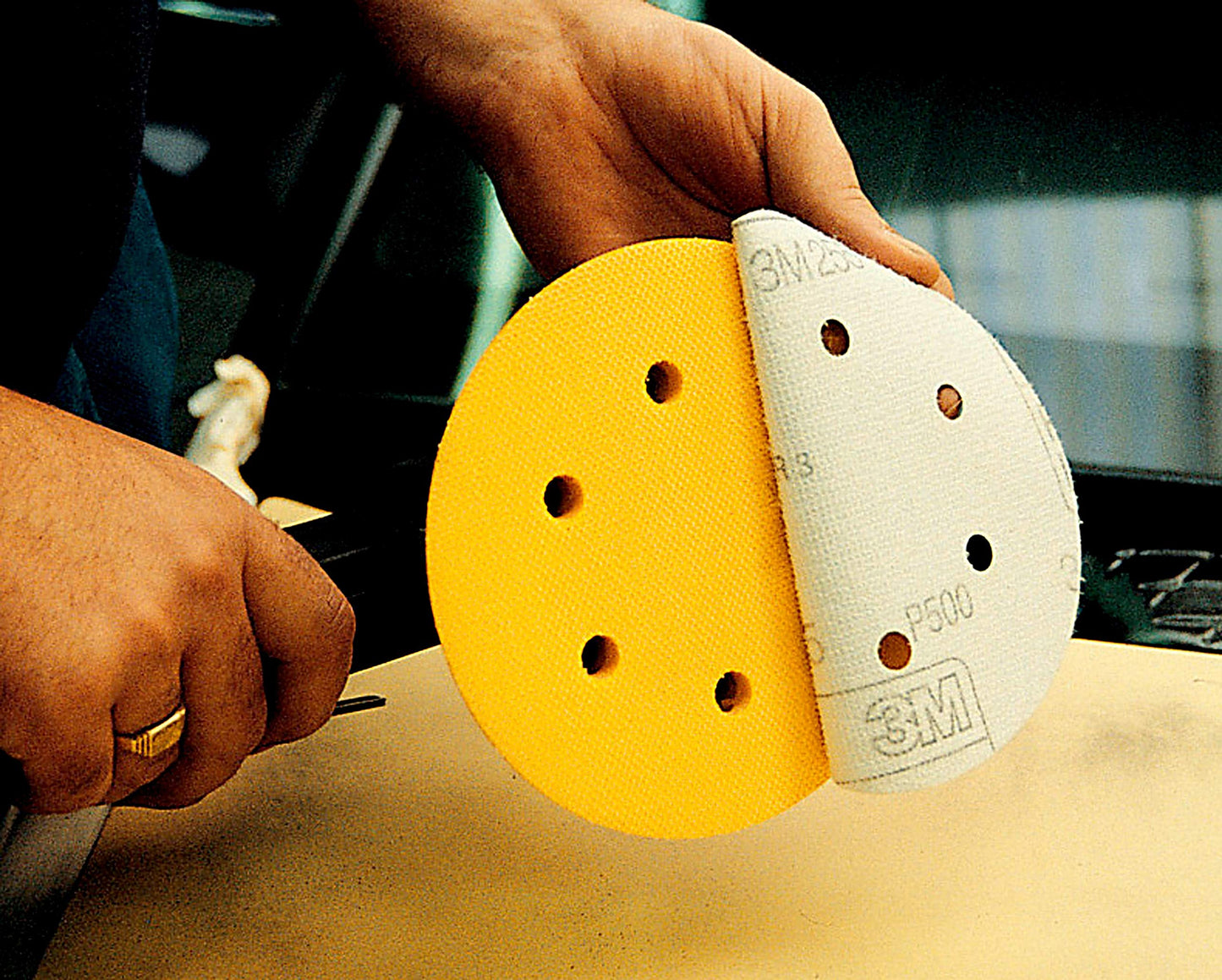 3M - 3M CUBITRON II SANDING HOOKIT ABRASIVE DISC 6IN (31484)